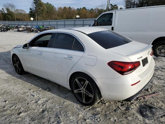 Obraz 2 z 2019 MERCEDES-BENZ A 220 2019 z VIN WDD3G4EB3KW015155