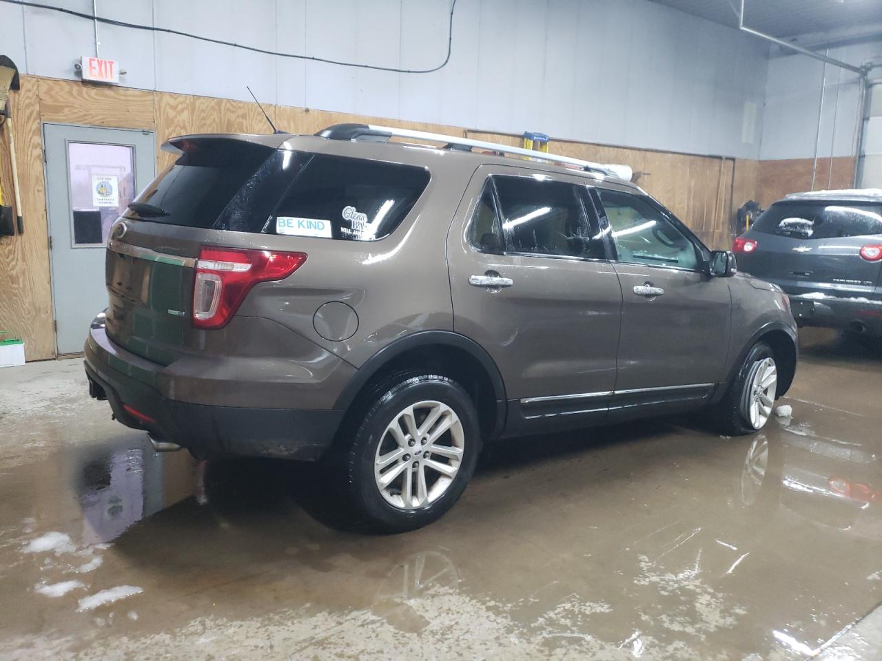 Image 3 of 2015 FORD EXPLORER XLT 2015 with VIN 1FM5K8D83FGC61908