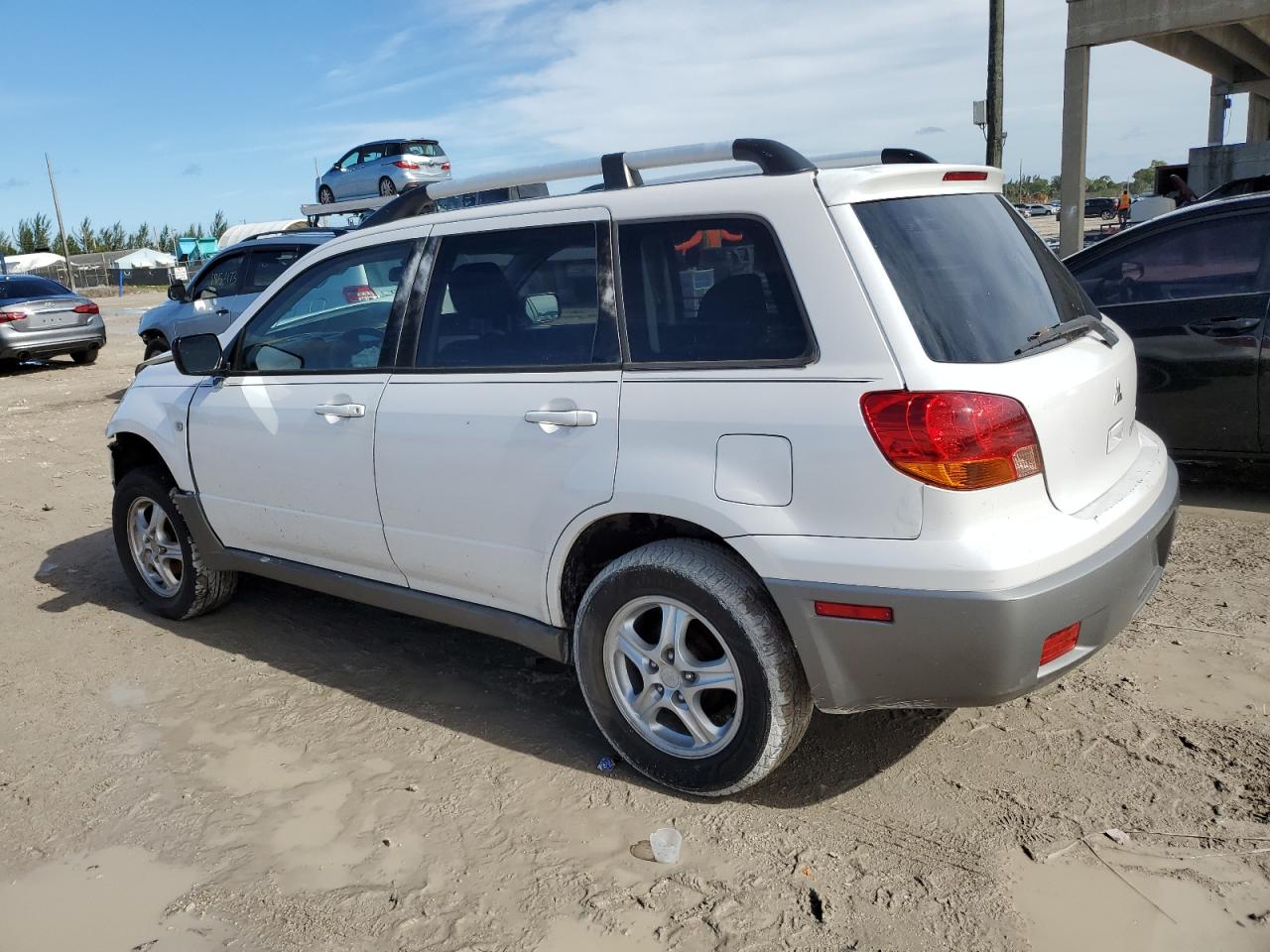 Изображение 2 2003 MITSUBISHI OUTLANDER LS 2003 с VIN JA4LX31G53U109440