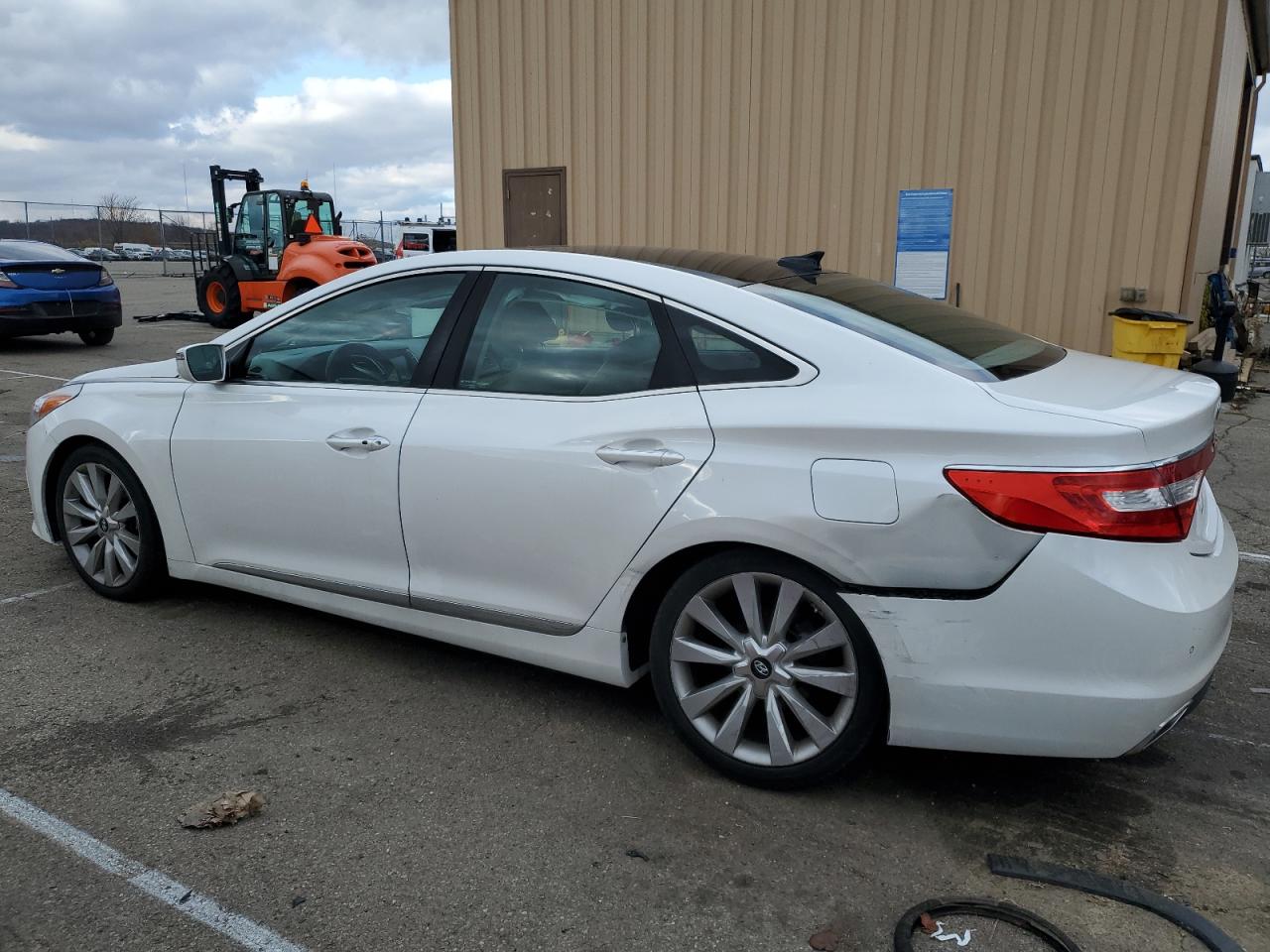 Изображение 2 2015 HYUNDAI AZERA LIMITED 2015 с VIN KMHFH4JG7FA439412