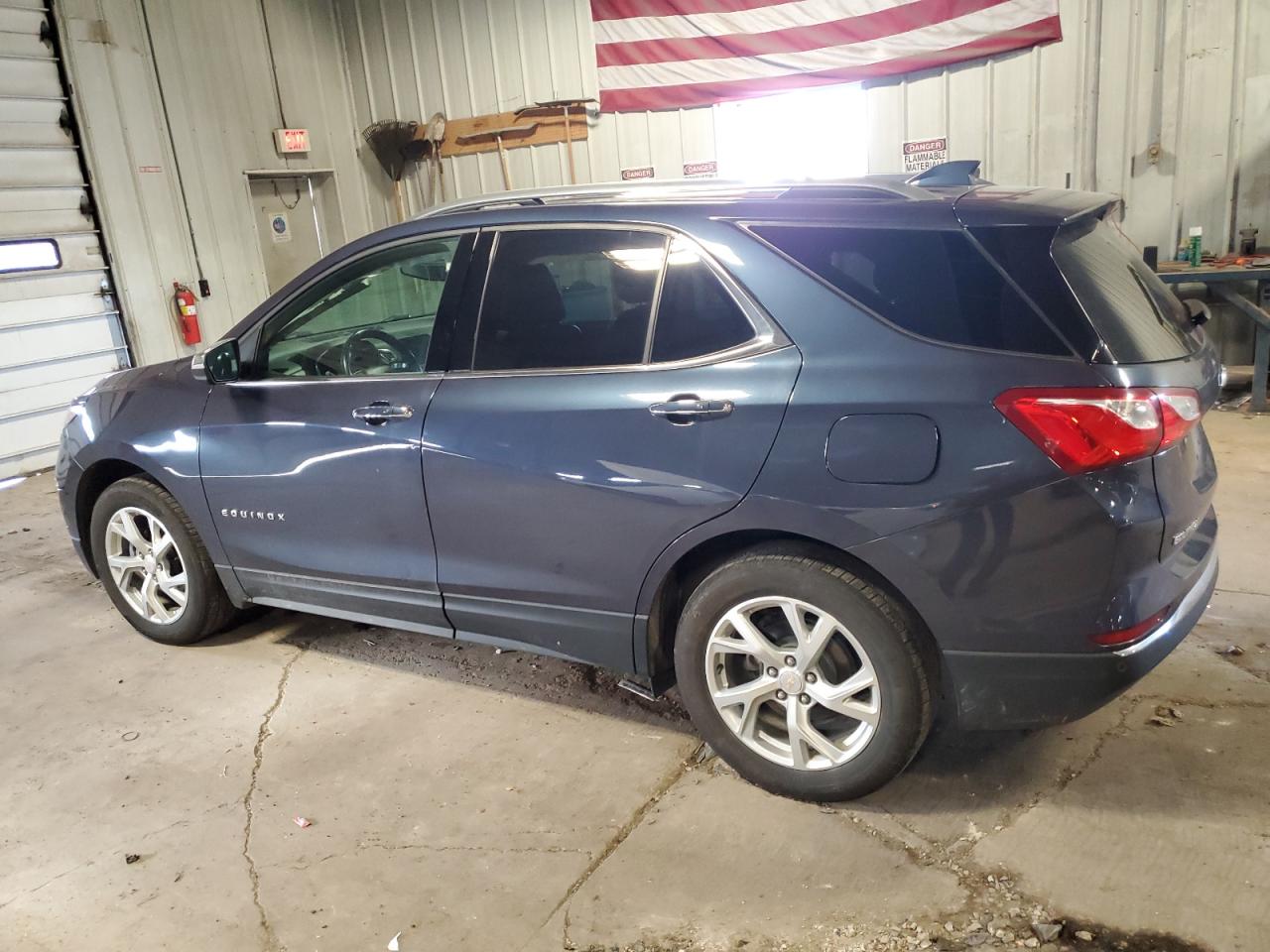 Obraz 2 z 2019 CHEVROLET EQUINOX PREMIER 2019 z VIN 3GNAXNEV2KL107288