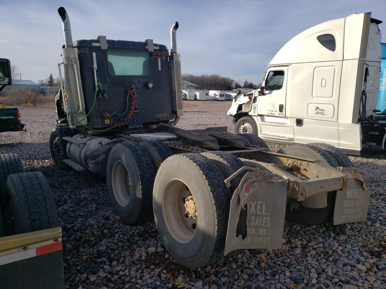 Image 3 of 2003 INTERNATIONAL 9200 9200I 2003 with VIN 2HSCEAXR13C045493