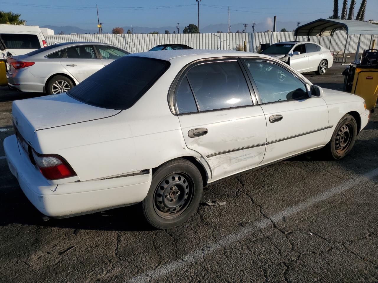 Image 3 of 1997 TOYOTA COROLLA DX 1997 with VIN 1NXBB02E4VZ511976