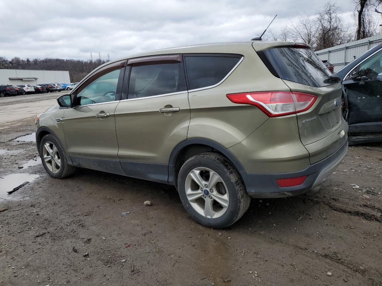 Image 2 of 2013 FORD ESCAPE SE 2013 with VIN 1FMCU9GX9DUD34496