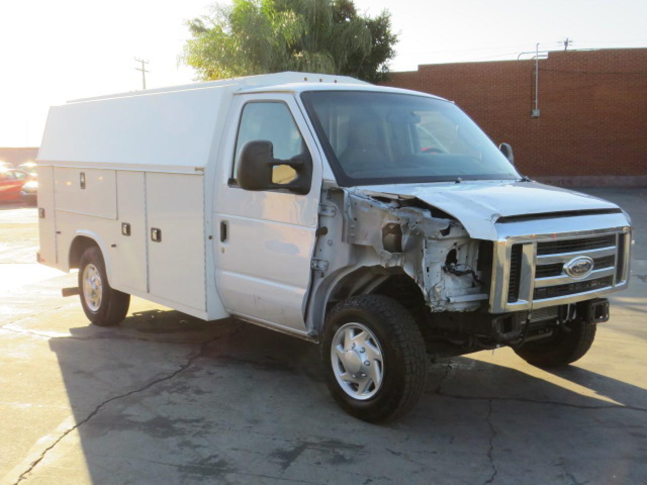 Image 1 of 2022 FORD ECONOLINE E350 SUPER DUTY CUTAWAY VAN 2022 with VIN 1FDWE3FN4NDC43127