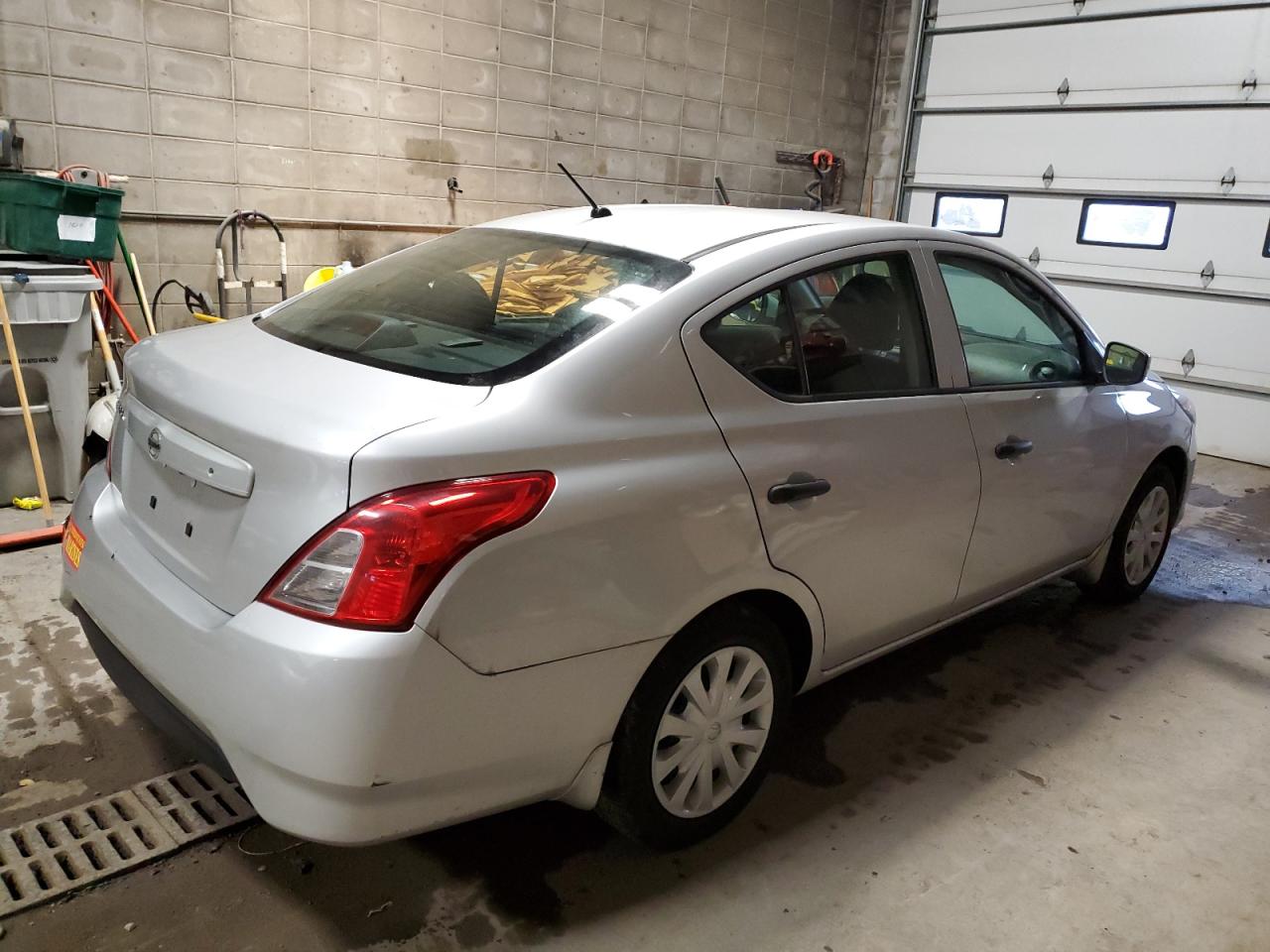 Obraz 3 z 2019 NISSAN VERSA S 2019 z VIN 3N1CN7AP1KL814542