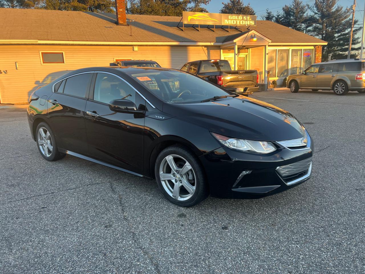 2017 CHEVROLET VOLT LT 2017 image