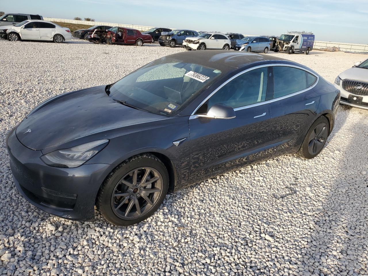 Изображение 2019 TESLA MODEL 3  2019