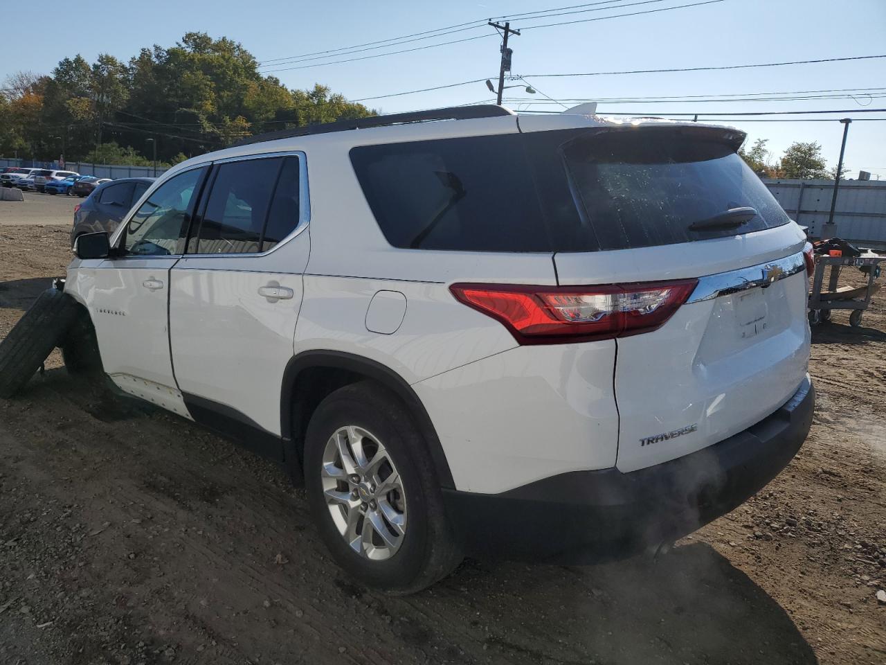 Image 2 of 2020 CHEVROLET TRAVERSE LT 2020 with VIN 1GNERGKW2LJ180481