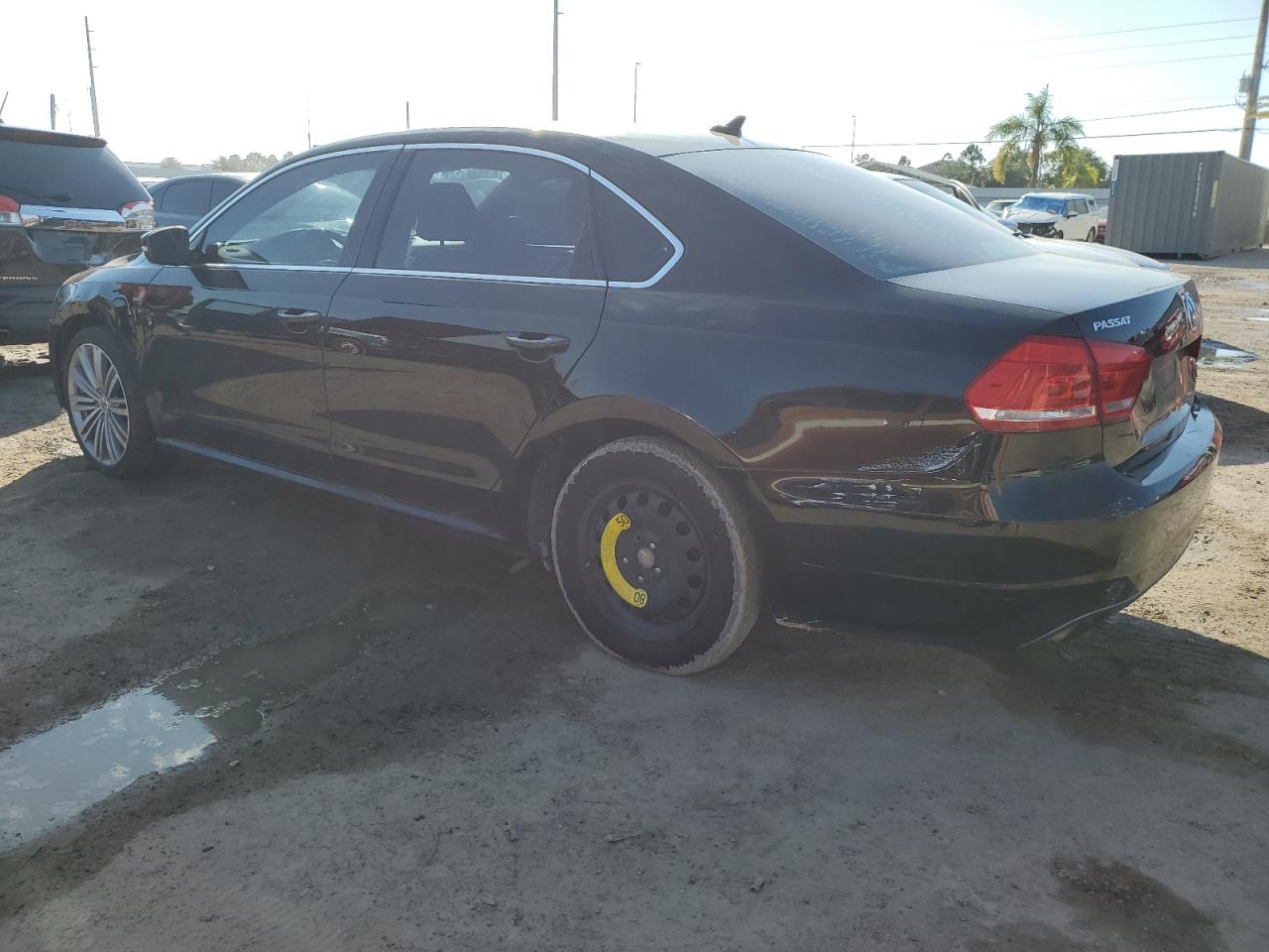 Image 2 of 2015 VOLKSWAGEN PASSAT S 2015 with VIN 1VWAT7A35FC097164