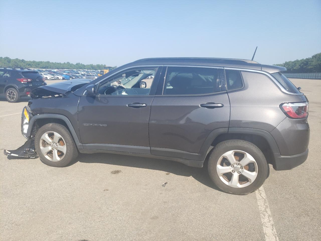 Изображение 2 2018 JEEP COMPASS LATITUDE 2018 с VIN 3C4NJDBBXJT484806