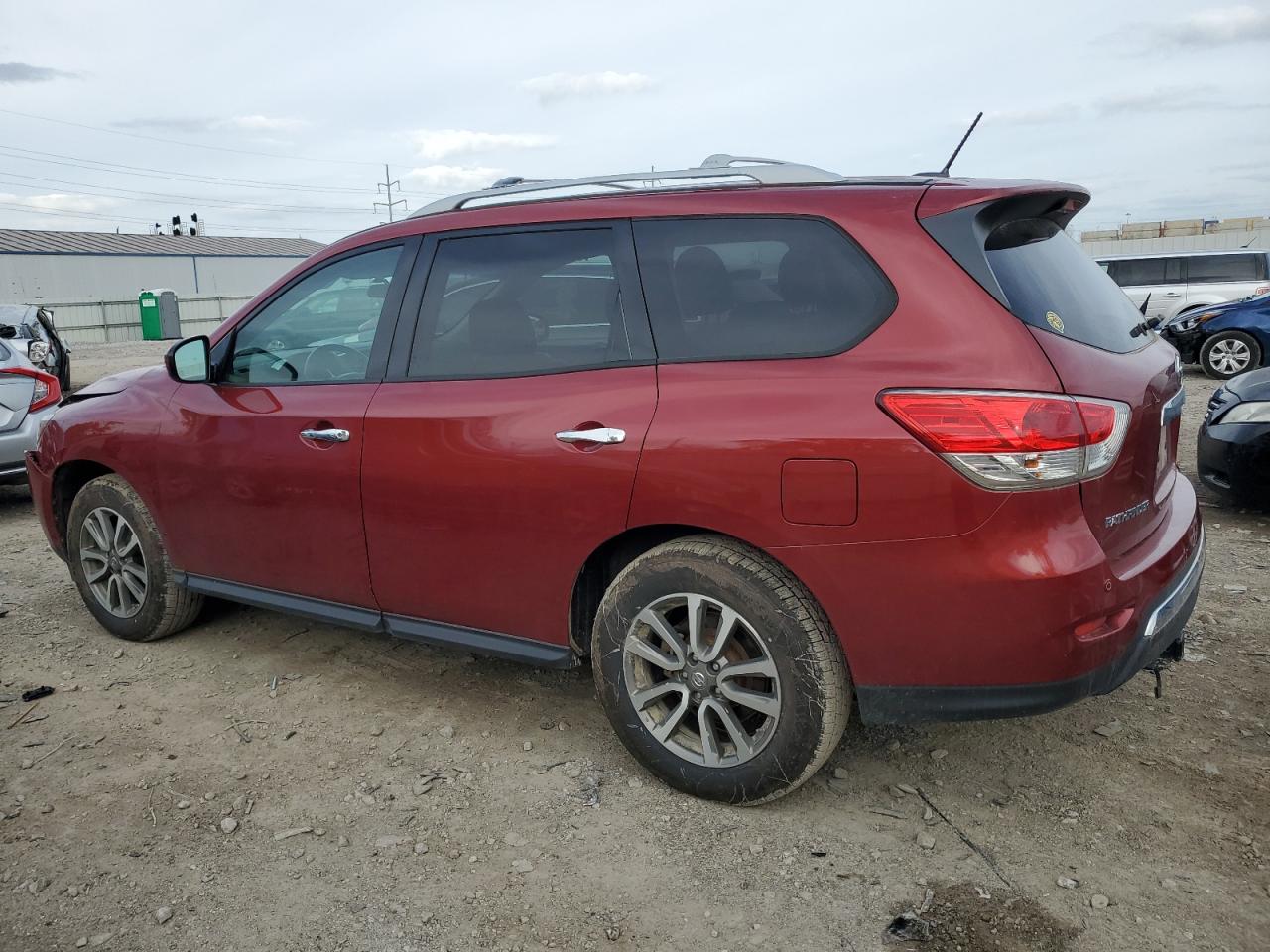 Изображение 2 2013 NISSAN PATHFINDER S 2013 с VIN 5N1AR2MM8DC664016