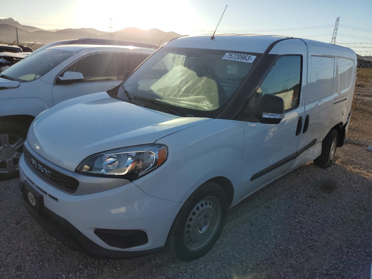 Obraz 1 z 2022 RAM PROMASTER CITY TRADESMAN 2022 z VIN ZFBHRFAB0N6W21144