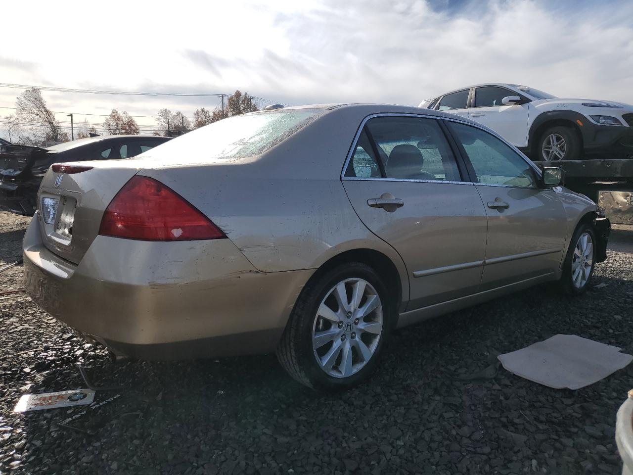Image 3 of 2007 HONDA ACCORD EX 2007 with VIN 1HGCM66507A078985