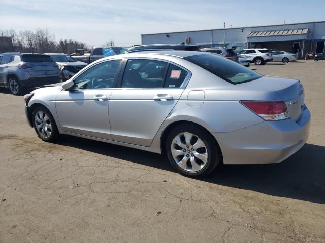 Изображение 2 2010 HONDA ACCORD EX 2010 с VIN 1HGCP2F73AA131641