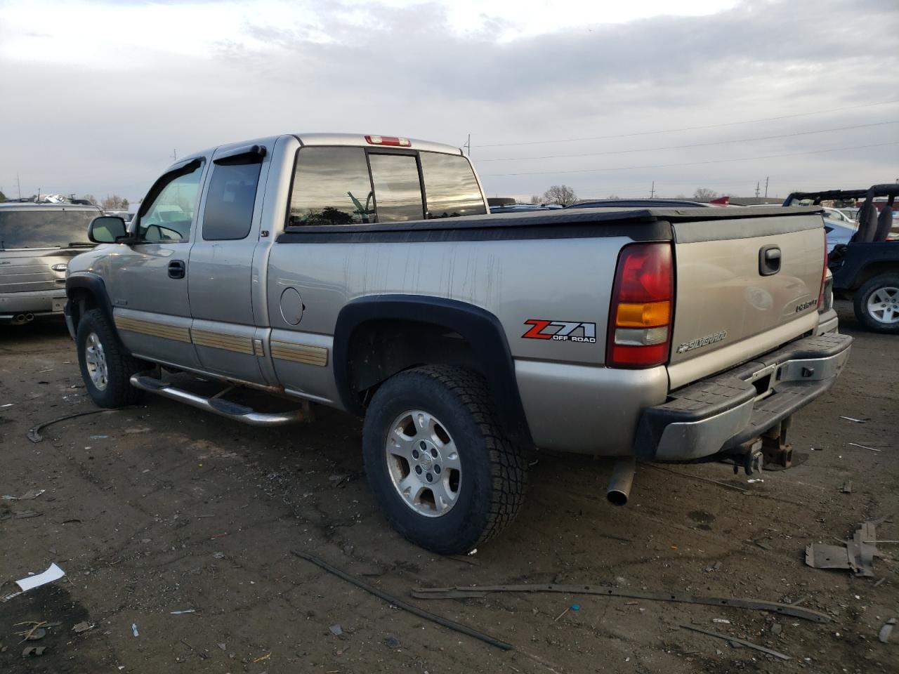 Изображение 2 2002 CHEVROLET SILVERADO K1500 2002 с VIN 2GCEK19T021307615
