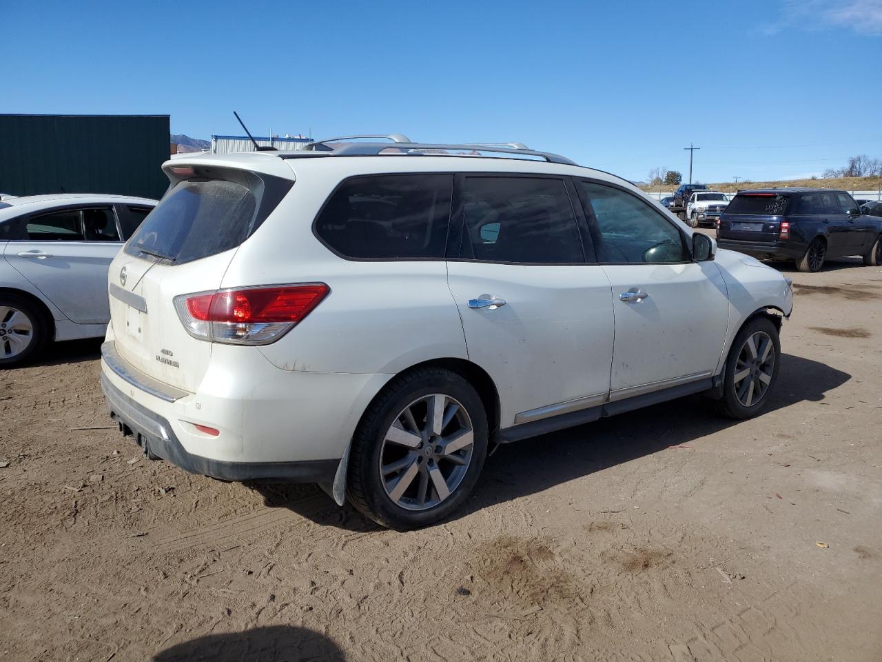 Image 3 of 2016 NISSAN PATHFINDER S 2016 with VIN 5N1AR2MM8GC600434