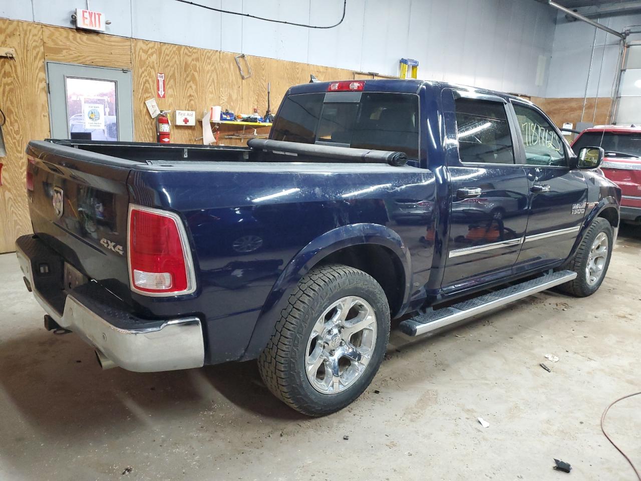 Obraz 3 z 2015 RAM 1500 LARAMIE 2015 z VIN 1C6RR7NT0FS648032