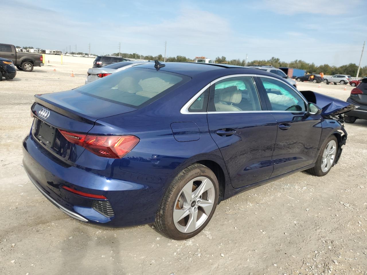 Изображение 3 2022 AUDI A3 PREMIUM 2022 с VIN WAUAUDGY8NA076706