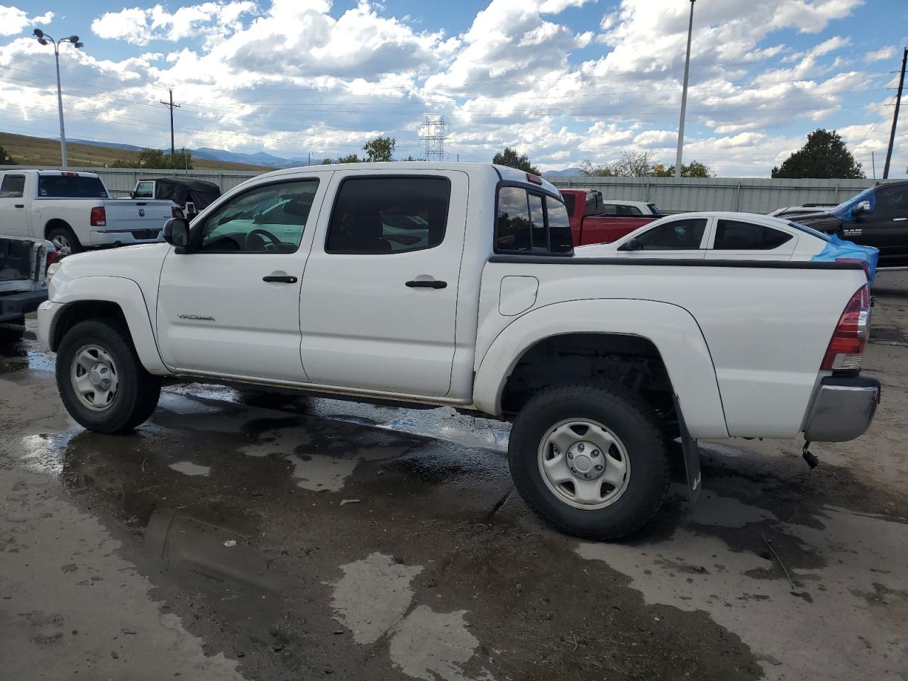 Obraz 2 z 2012 TOYOTA TACOMA DOUBLE CAB 2012 z VIN 3TMLU4EN8CM085281