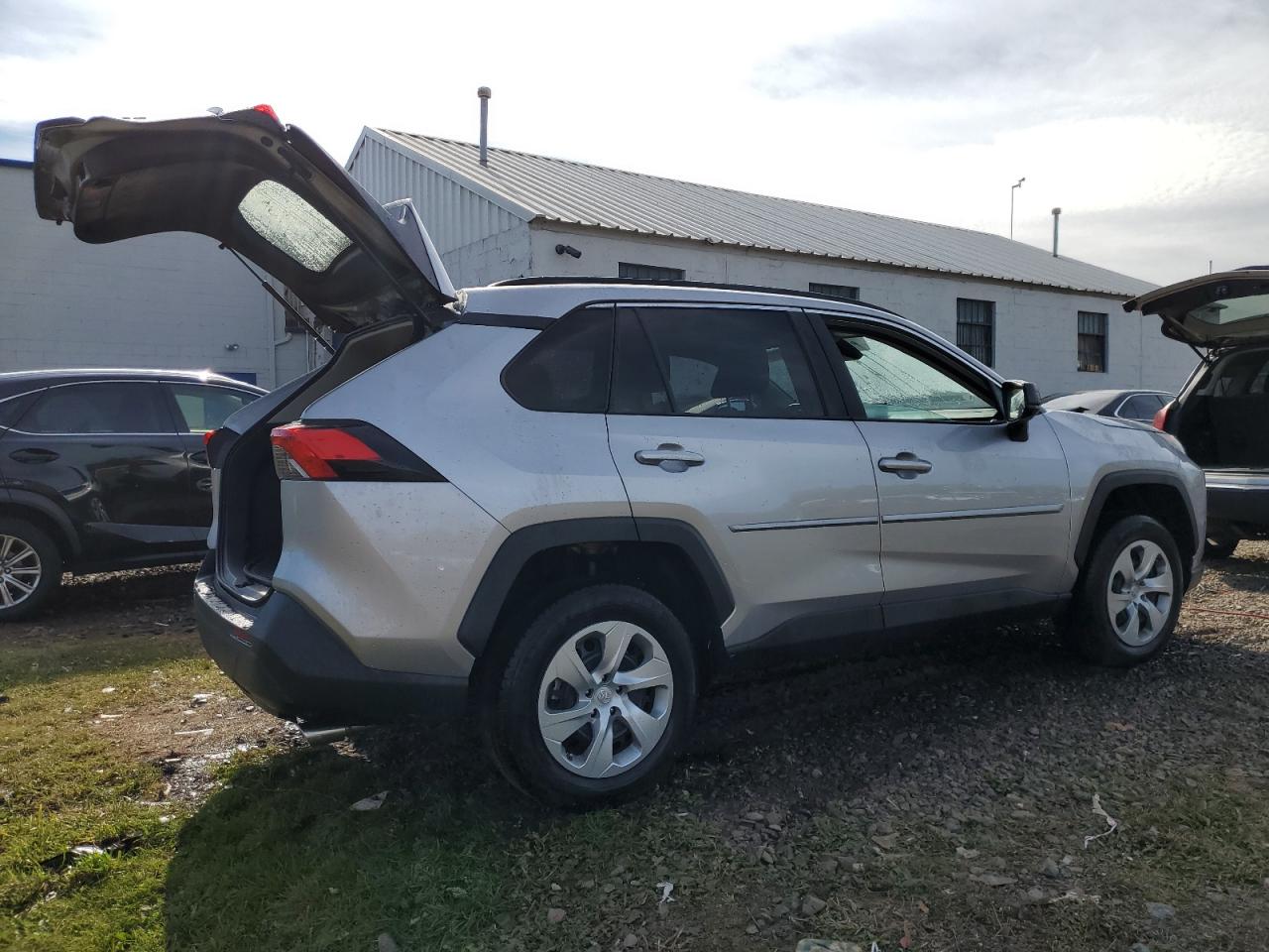 Изображение 3 2021 TOYOTA RAV4 LE 2021 с VIN 2T3F1RFV3MC248101
