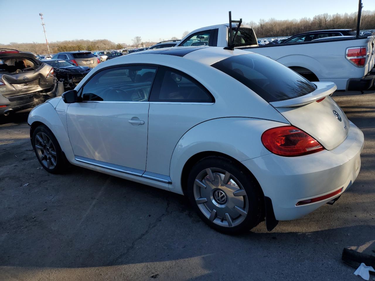Image 2 of 2014 VOLKSWAGEN BEETLE  2014 with VIN 3VWJL7AT2EM650303