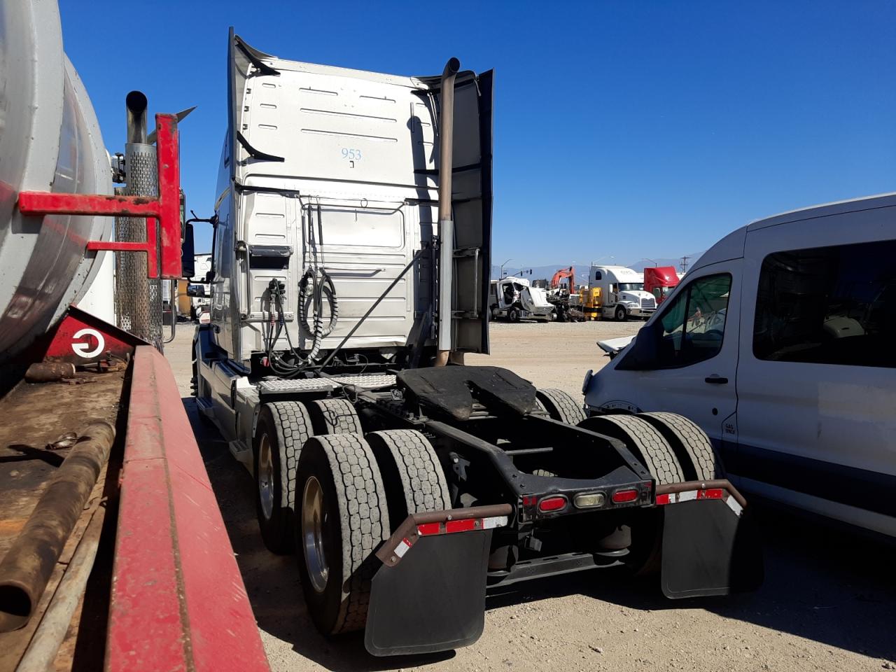 Image 3 of 2016 VOLVO VN VNL 2016 with VIN 4V4NC9EH0GN937044