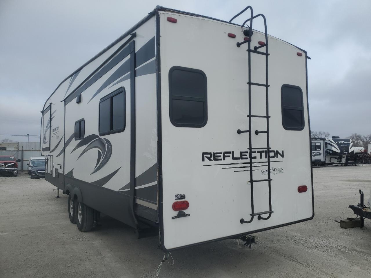 Image 3 of 2022 GRAN DESIGN REF 2022 with VIN 573FR3826N9917009