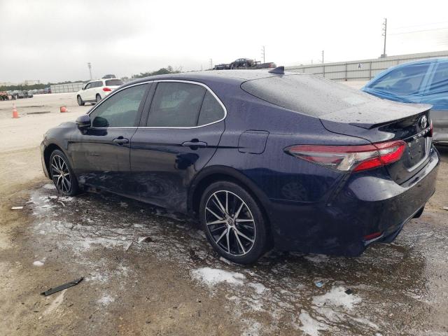 Obraz 2 z 2021 TOYOTA CAMRY SE 2021 z VIN 4T1G11AK1MU604670