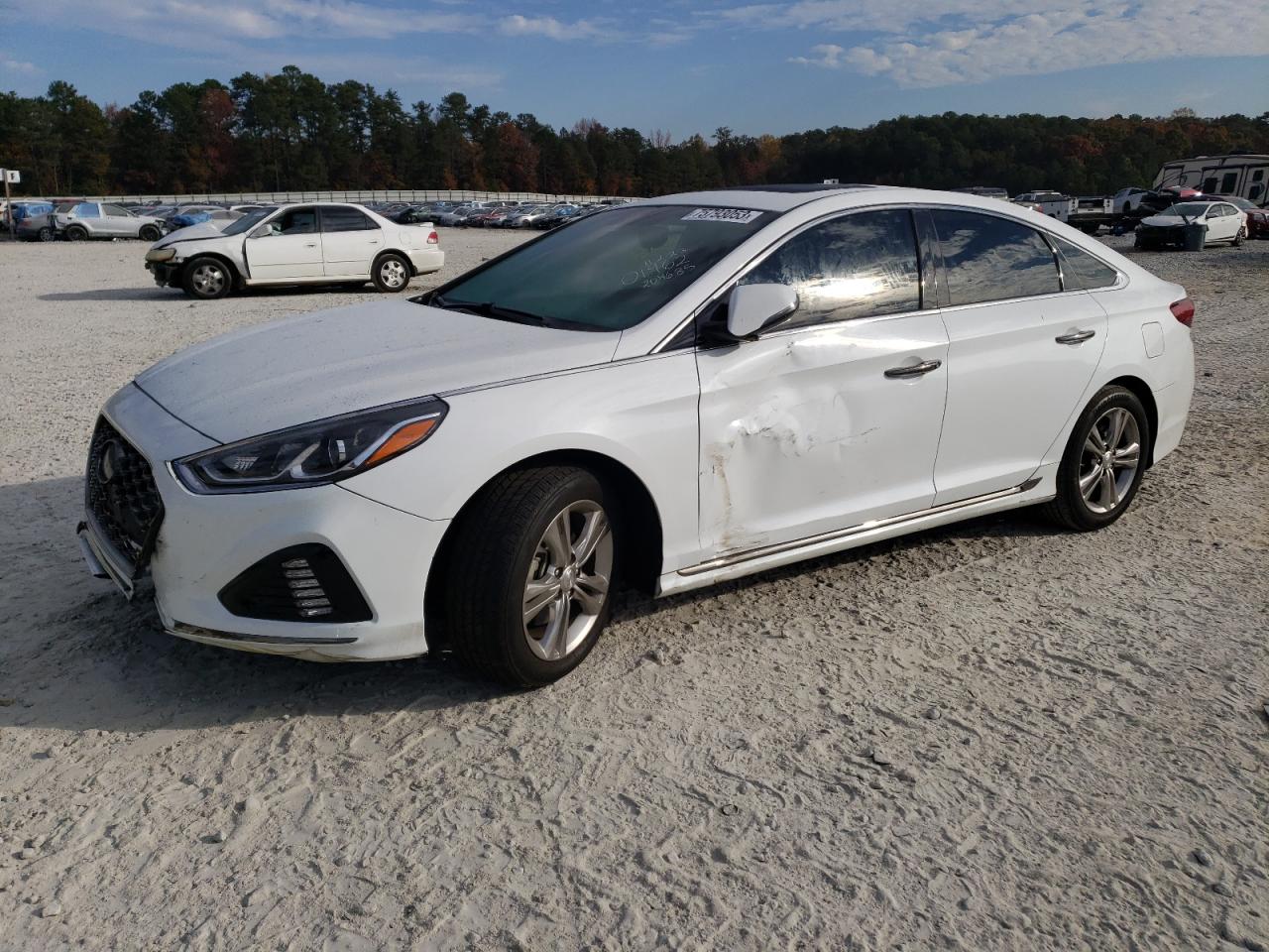 Image 1 of 2018 HYUNDAI SONATA SPORT 2018 with VIN 5NPE34AF6JH701962