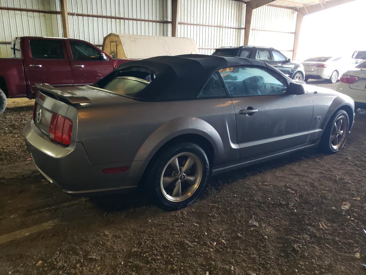 Image 3 of 2006 FORD MUSTANG GT 2006 with VIN 1ZVFT85H165145264