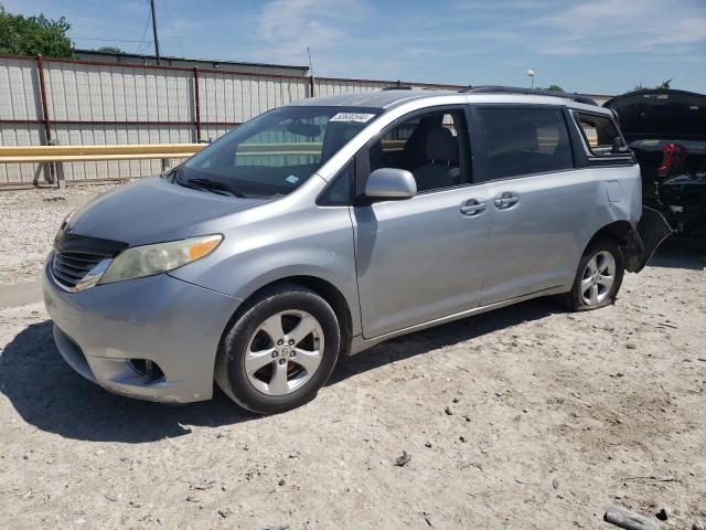 Изображение 2011 TOYOTA SIENNA LE 2011