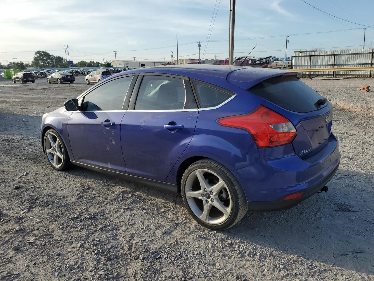 Изображение 2 2013 FORD FOCUS TITANIUM 2013 с VIN 1FADP3N28DL220473