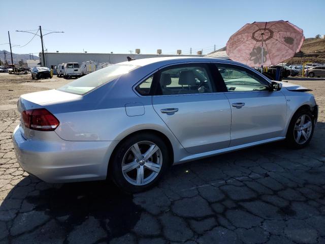 Изображение 3 2015 VOLKSWAGEN PASSAT S 2015 с VIN 1VWAS7A32FC099425