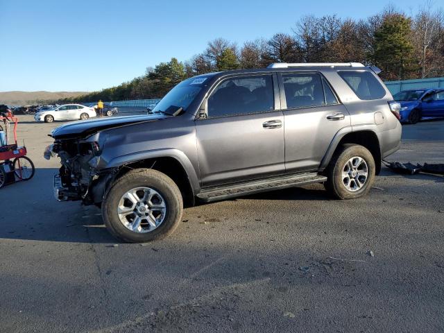2017 TOYOTA 4RUNNER SR5/SR5 PREMIUM 2017 image