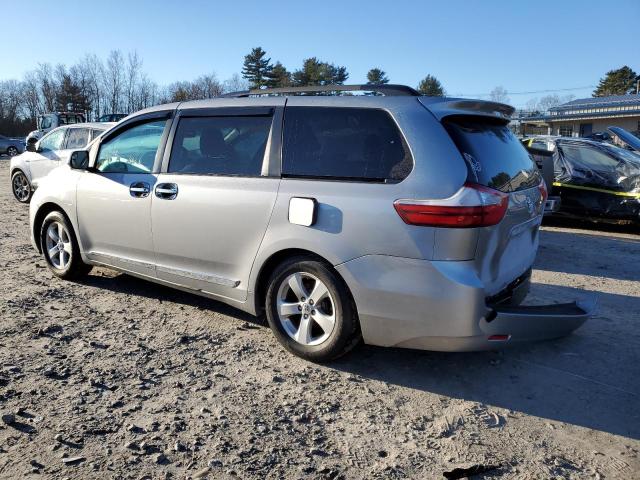 Obraz 2 z 2015 TOYOTA SIENNA LE 2015 z VIN 5TDKK3DC3FS574753
