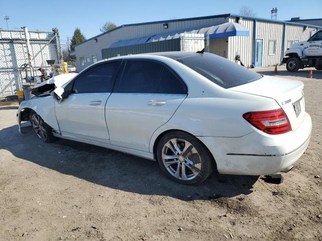 Obraz 2 z 2012 MERCEDES-BENZ C 300 4MATIC 2012 z VIN WDDGF8BBXCR209228