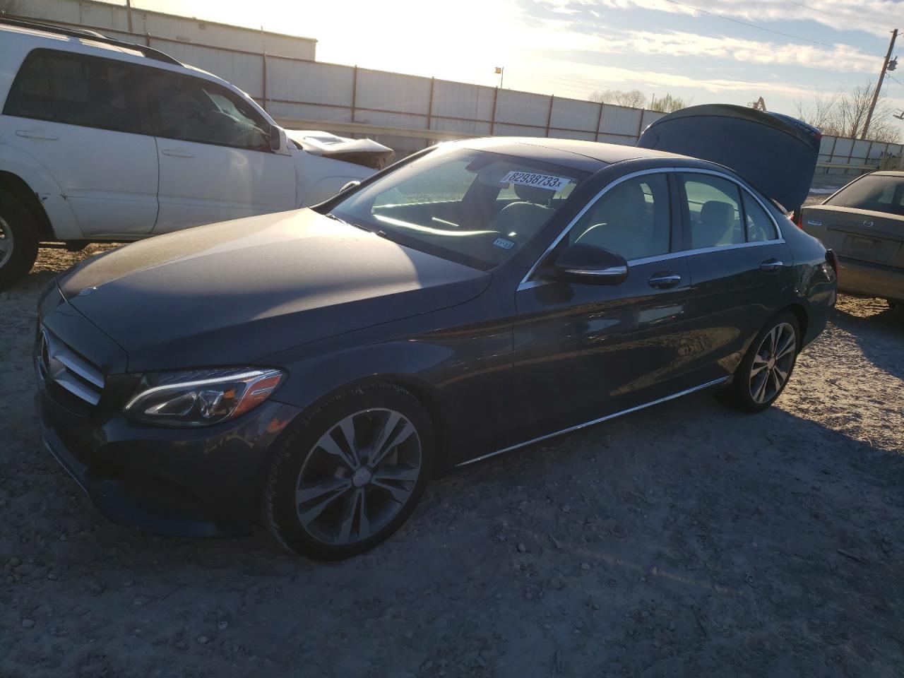 Изображение 1 2015 MERCEDES-BENZ C 300 2015 с VIN 55SWF4JB4FU065703