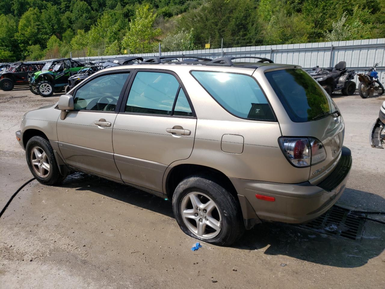 Obraz 2 z 2002 LEXUS RX 300 2002 z VIN JTJHF10U920242165
