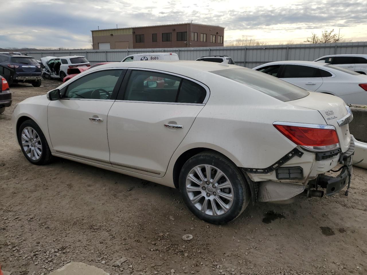 Obraz 2 z 2013 BUICK LACROSSE PREMIUM 2013 z VIN 1G4GF5E34DF321860