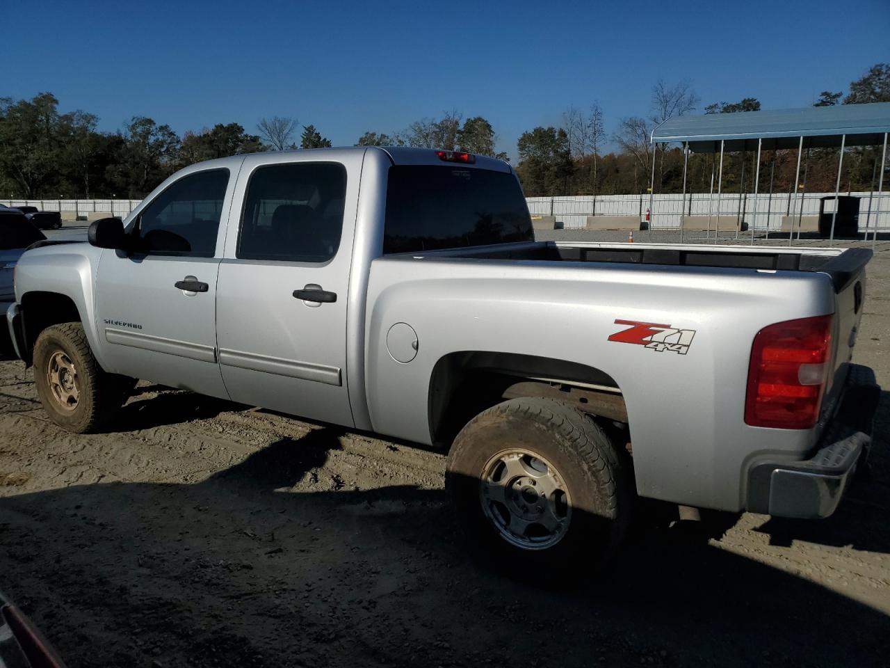 Изображение 2 2011 CHEVROLET SILVERADO K1500 LT 2011 с VIN 3GCPKSE32BG204272