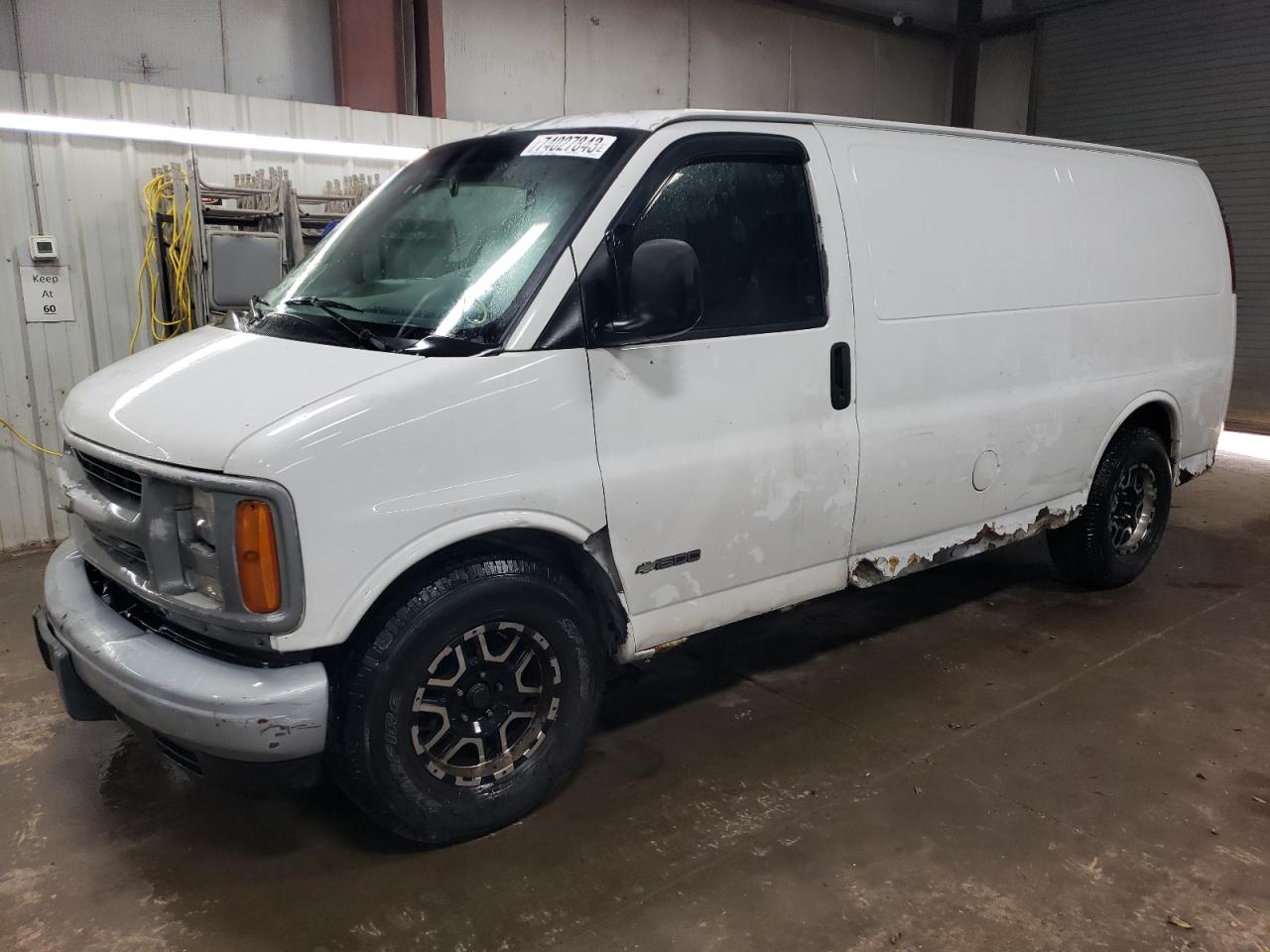 Image 1 of 2002 CHEVROLET EXPRESS G1500  2002 with VIN 1GCFG15M621137058