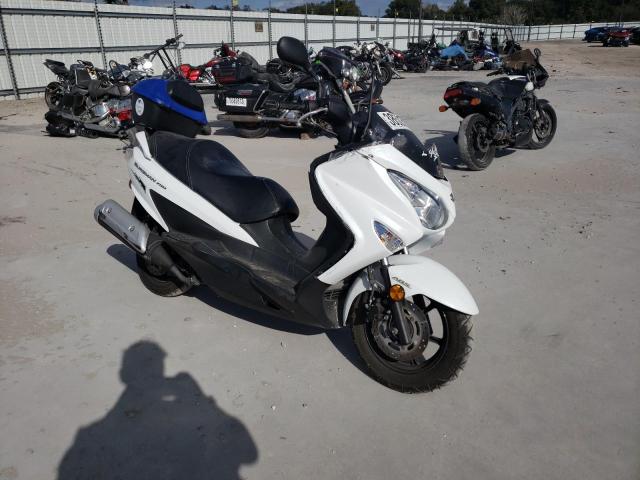 Изображение 1 2020 SUZUKI UH200  2020 с VIN MLCCH41A1L1600094
