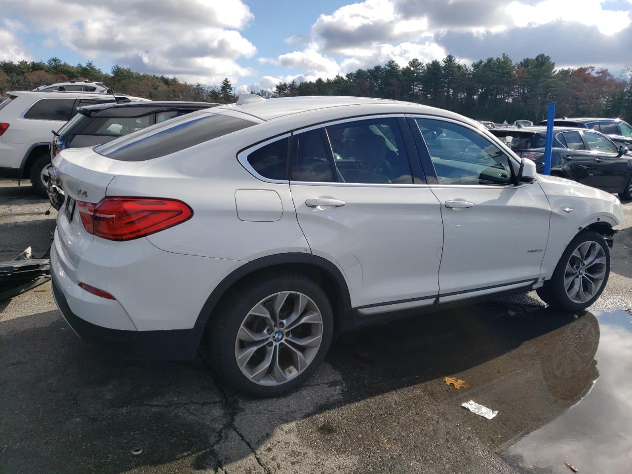 Image 3 of 2018 BMW X4 XDRIVE28I 2018 with VIN 5UXXW3C57J0T82890