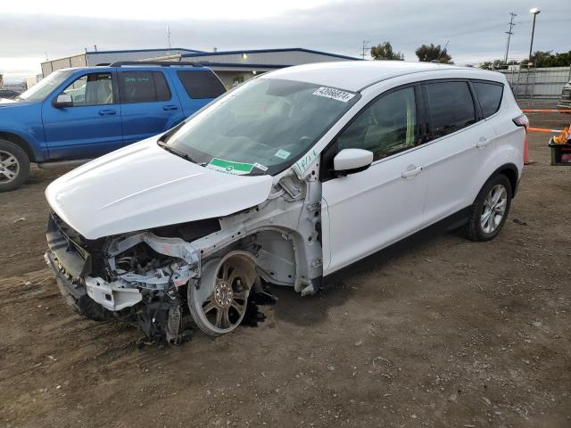 Изображение 1 2017 FORD ESCAPE SE 2017 с VIN 1FMCU9GD3HUE17885