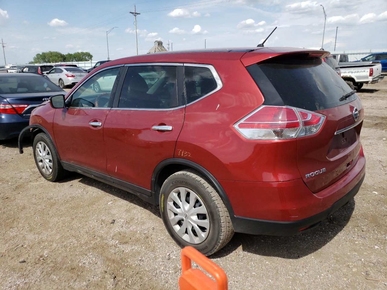 Image 2 of 2015 NISSAN ROGUE S 2015 with VIN 5N1AT2MT2FC812978