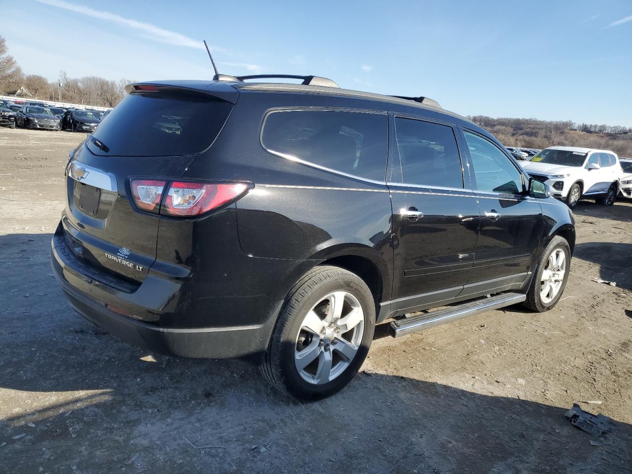 Image 3 of 2016 CHEVROLET TRAVERSE LT 2016 with VIN 1GNKRGKD2GJ146533