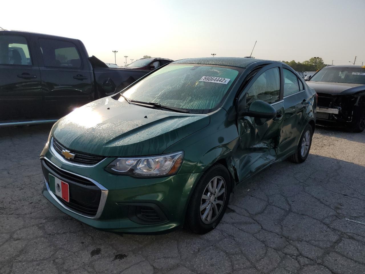 Изображение 2 2018 CHEVROLET SONIC LT 2018 с VIN 1G1JD5SH5J4106763