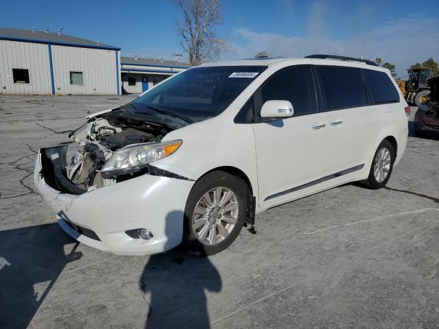 Obraz 1 z 2013 TOYOTA SIENNA XLE 2013 z VIN 5TDDK3DCXDS065832