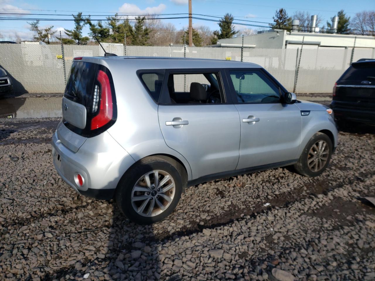 Изображение 3 2018 KIA SOUL + 2018 с VIN KNDJP3A57J7612555